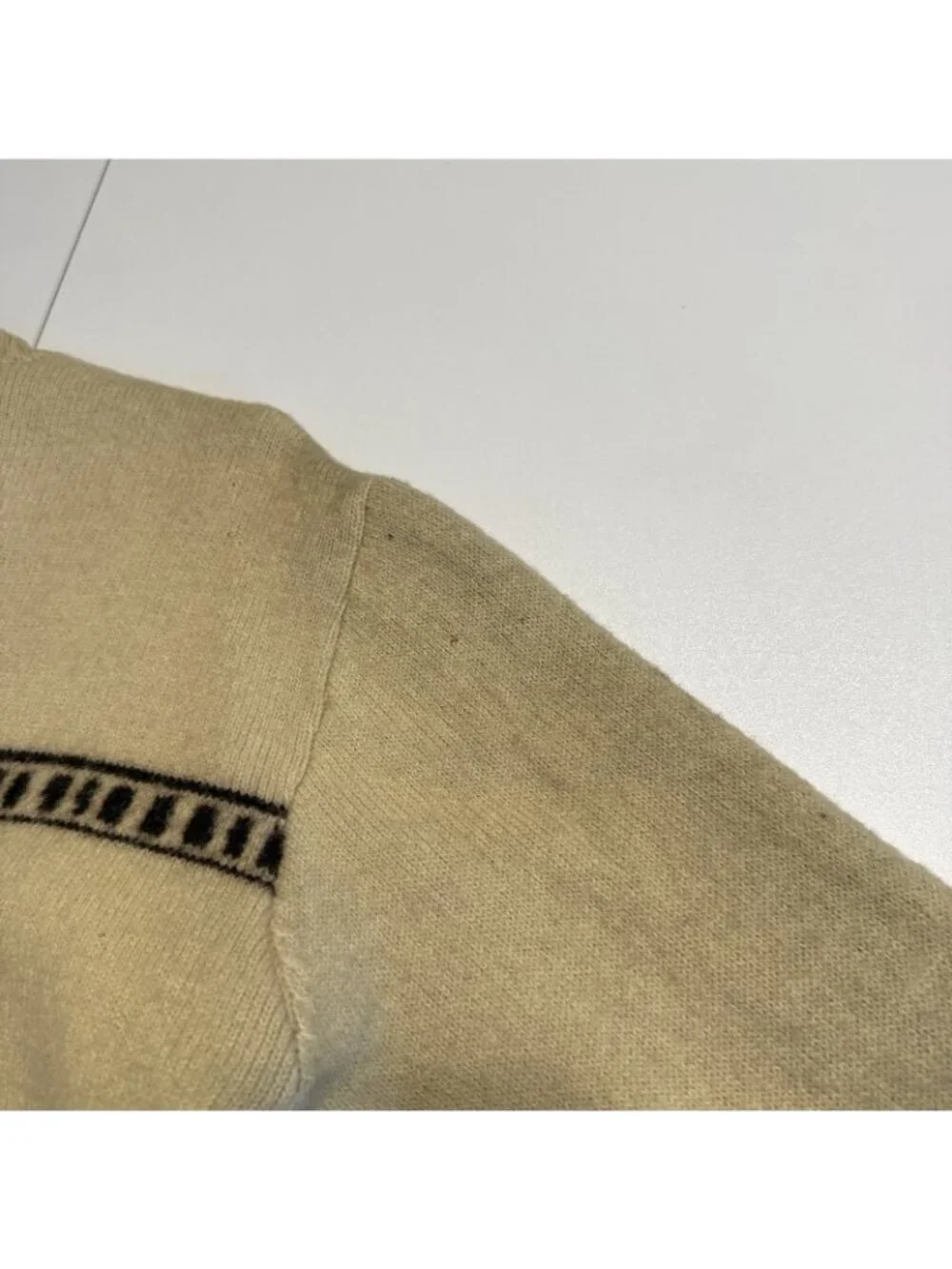 Vintage Burton Snowboards Virgin Wool Sweater Mens Large V Neck